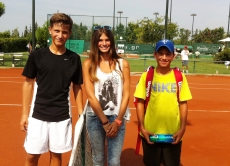 Σέλιος Πούτης 1ος νικητής  4ο Ε2 2014,στη φωτό Βέρος Τοπουζίδου